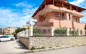 Hotel Vila Maledhi